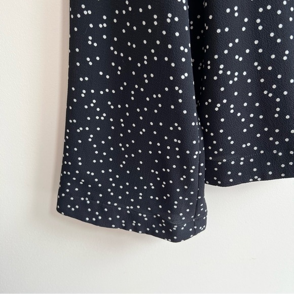 FRANK & OAK | Black with White Ditzy Dots Wide Sleeve V-Neck Blouse - Picture 3 of 4